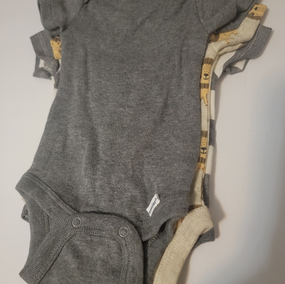 Set of 3 Gerber Sustainable Cotton Lion Onesies - Picture 3 of 8